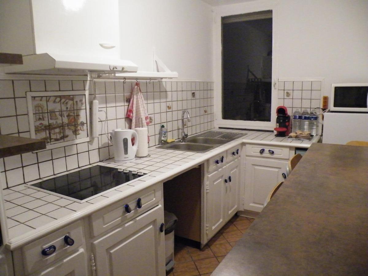 Appartement F3 -Plaisir Moins Cher - Jusqu'A 8Personnes ル・メー・シュル・セーヌ エクステリア 写真